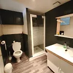 Apartment In Quiet And Convenient