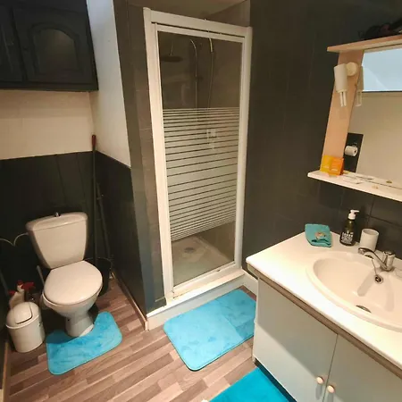 In Quiet And Convenient Apartment Ajaccio (Corsica)