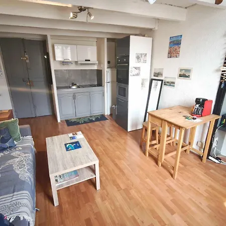 Apartment In Quiet And Convenient