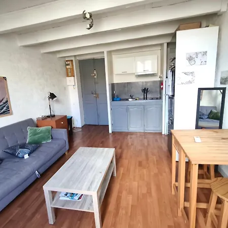 Apartment In Quiet And Convenient